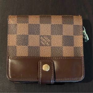 Louis Vuitton Bifold Zipper Wallet Vintage Damier Ebene